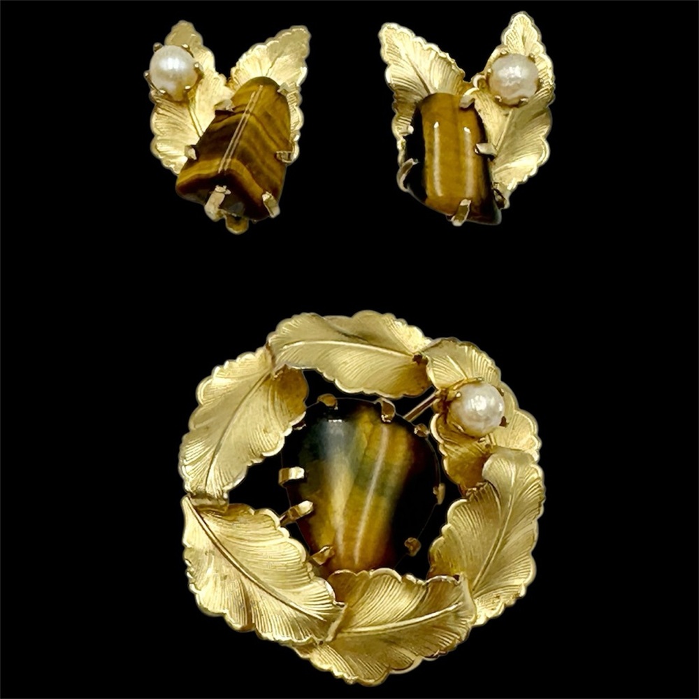 Weiss Signed Tigers Eye Stone & Pearl Brooch Pin & Clip On Earrings Set